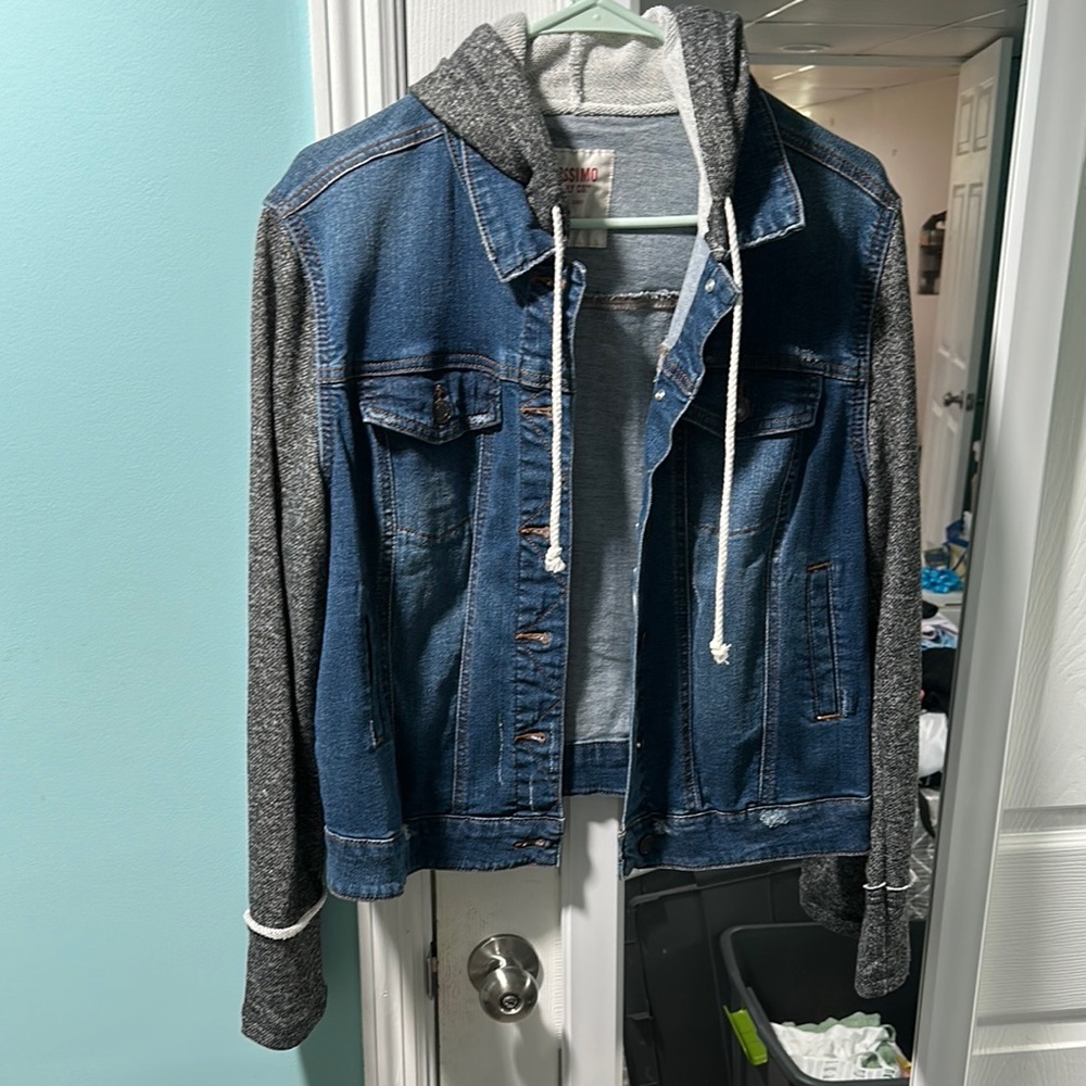 Mossimo Supply Co. Blue Denim Jacket with Gray Sleeves